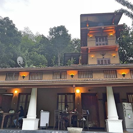 Eagles Lodge - Kandy Digana Luaran gambar