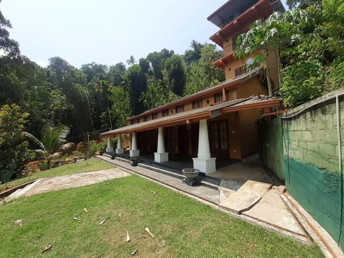 Eagles Lodge - Kandy Digana Luaran gambar